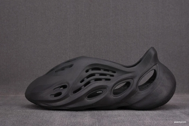 Yeezy HP8739 Adidas RNNR Onyx Foam 0718